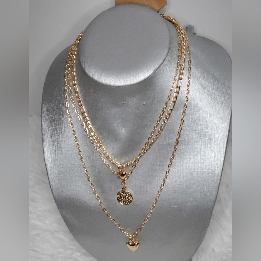 5 costume jewelry necklaces NWT